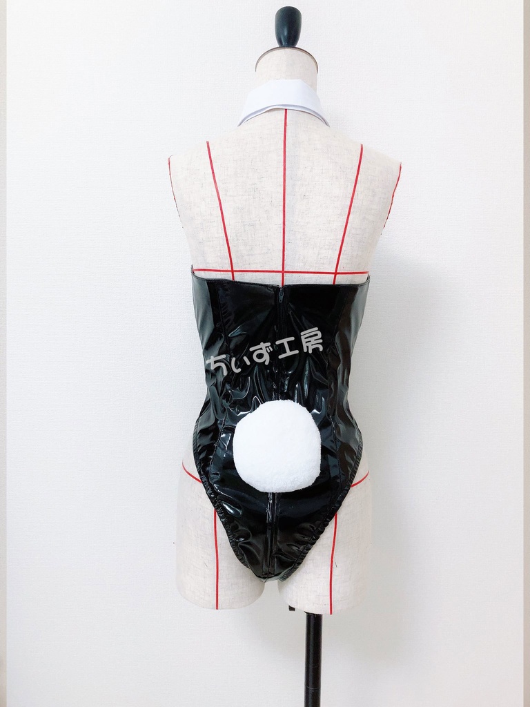 【黒】エナメルバニーガール衣装 Mサイズ(シャツ風前掛け付き)