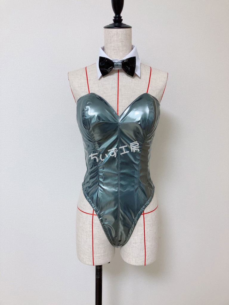 【グレー】エナメルバニーガール衣装 Mサイズ(シャツ風前掛け付き)