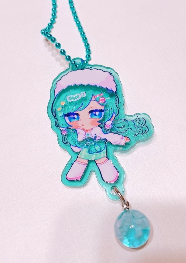 キラー衣装の雫ちゃんアクキー