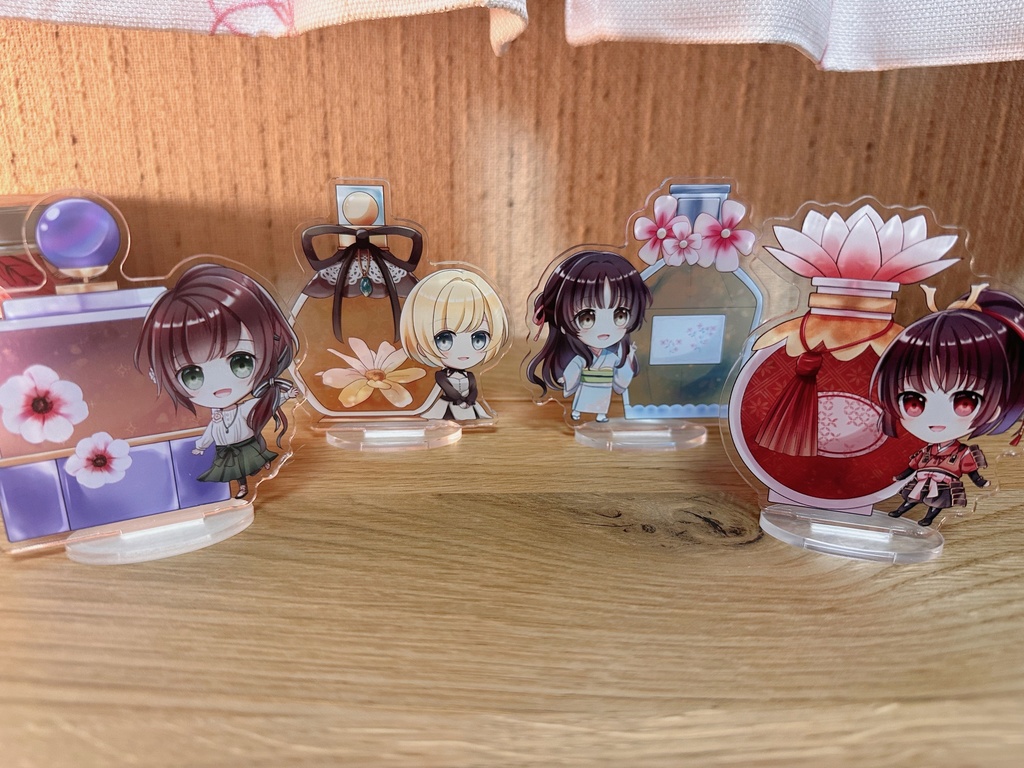 乙女ゲームヒロイン香水アクスタ(2)