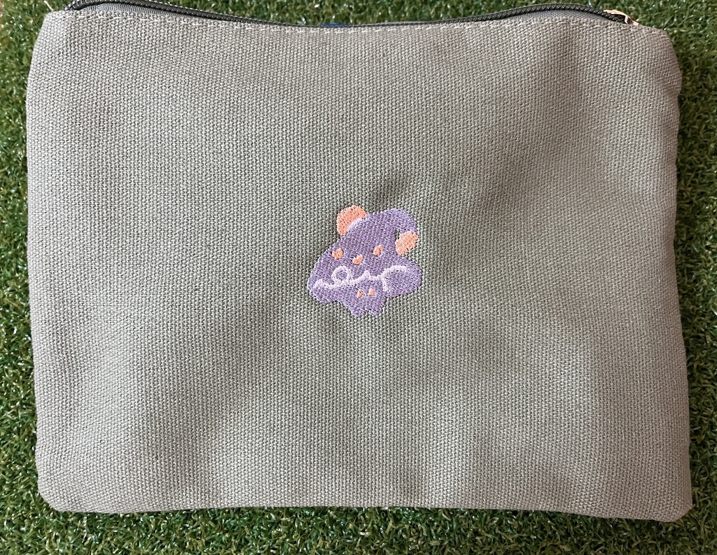 マスコット*刺繡ポーチ