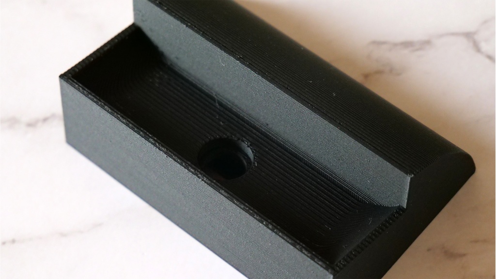 RG353V用マグネット充電スタンド