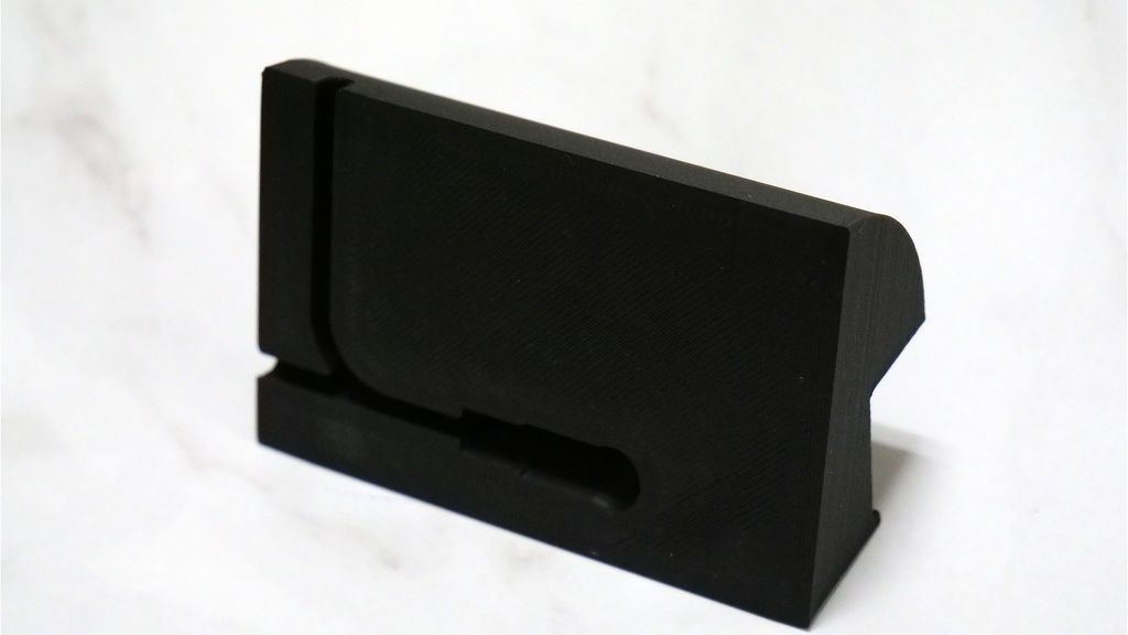 RG35XX用(※Plusではない)マグネット充電スタンド