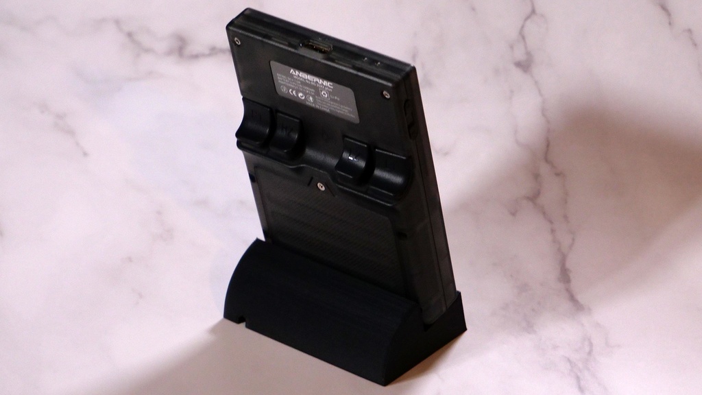 RG35XXPlus用マグネット充電スタンド