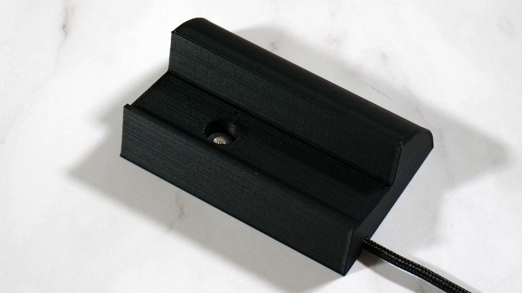 RG35XXPlus用マグネット充電スタンド