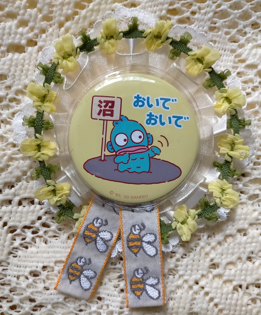 【ハチさんマーチ】缶バッジロゼッタ