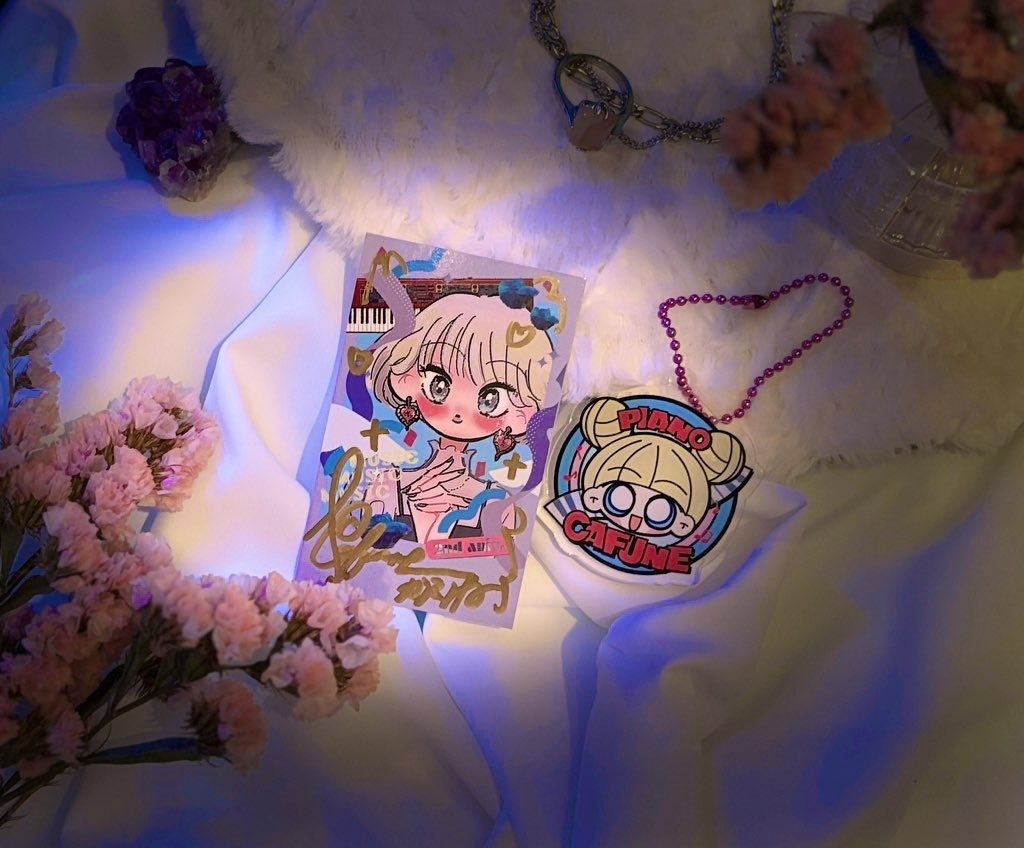 CAFUNE アクリルキーホルダー+チェキ風カード(直筆サイン入り)