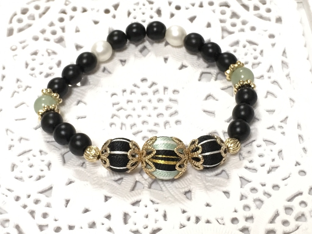 巻玉ブレスレット