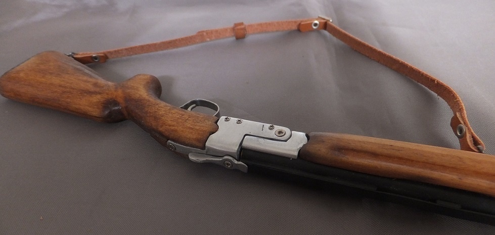 首の武器屋　1/3サイズ　　上下二連散弾銃　　フルスクラッチ