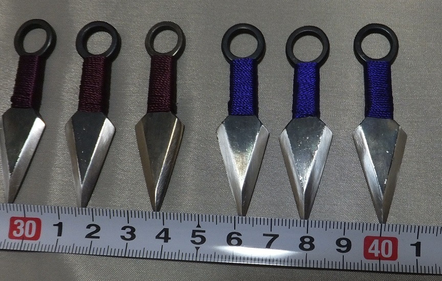 首の武器屋　　1/3サイズ　　苦無（クナイ）