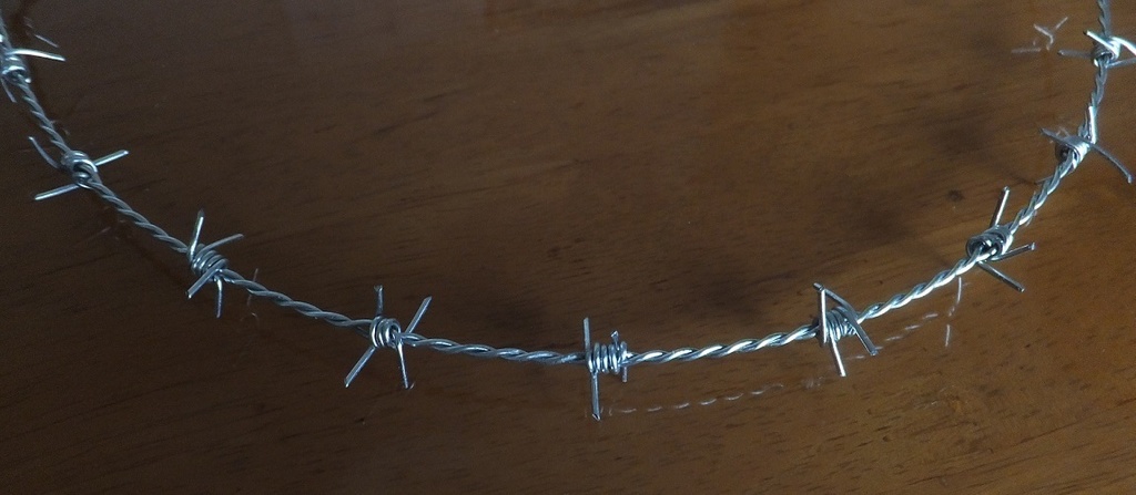 首の武器屋　1/3サイズ　　有刺鉄線＋木製バット