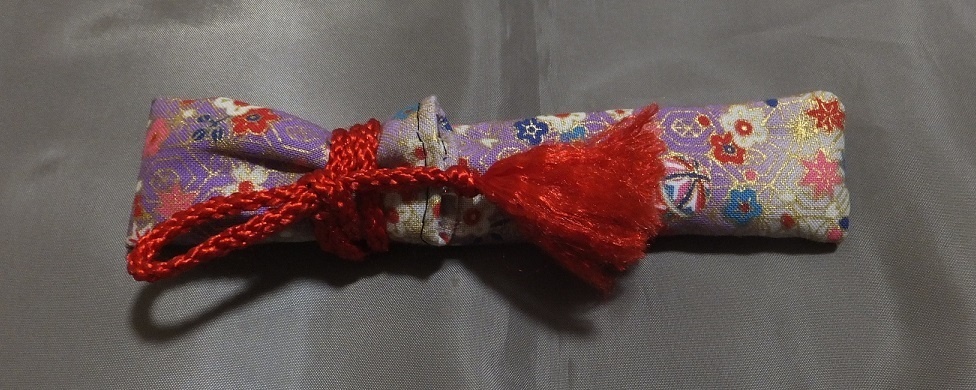 首の武器屋　1/3サイズ　短刀（鋼）桜色
