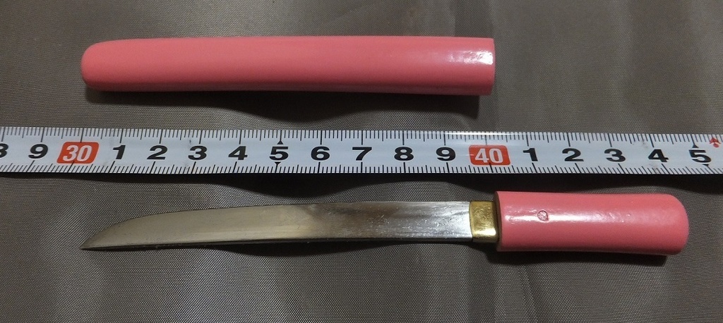 首の武器屋　1/3サイズ　短刀（鋼）桜色