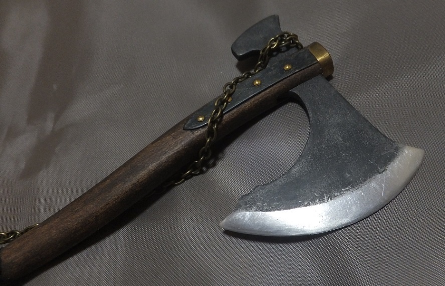 首の武器屋　1/3サイズ　バトルアックス