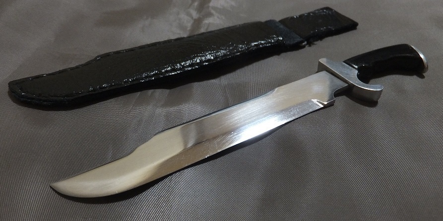 首の武器屋　1/3サイズ　大型　ナイフ　　フルスクラッチ