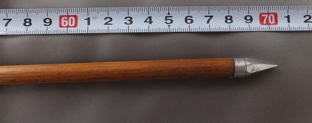 首の武器屋　1/3　ハルバート　Ａ（ケヤキ色）