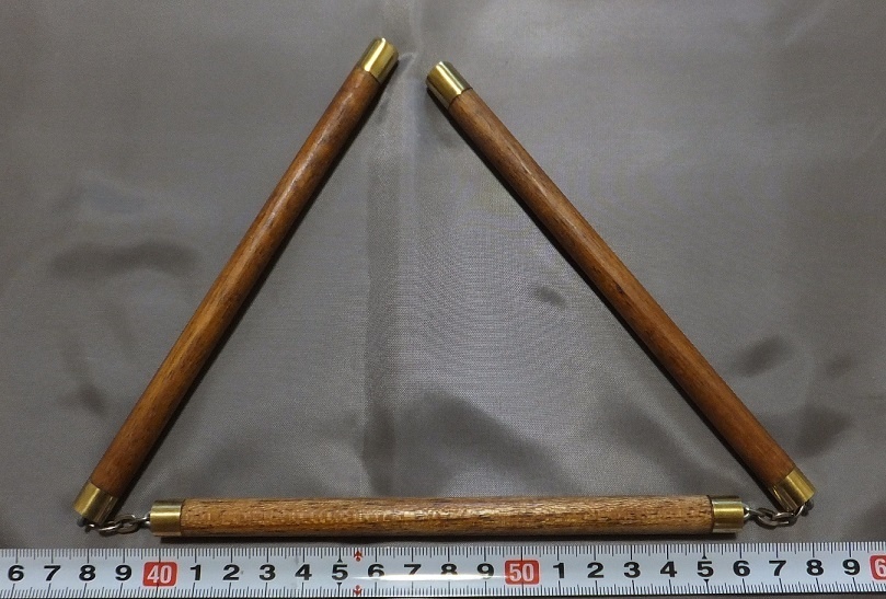 首の武器屋　1/3ｻｲｽﾞ　三節棍　Ｂ