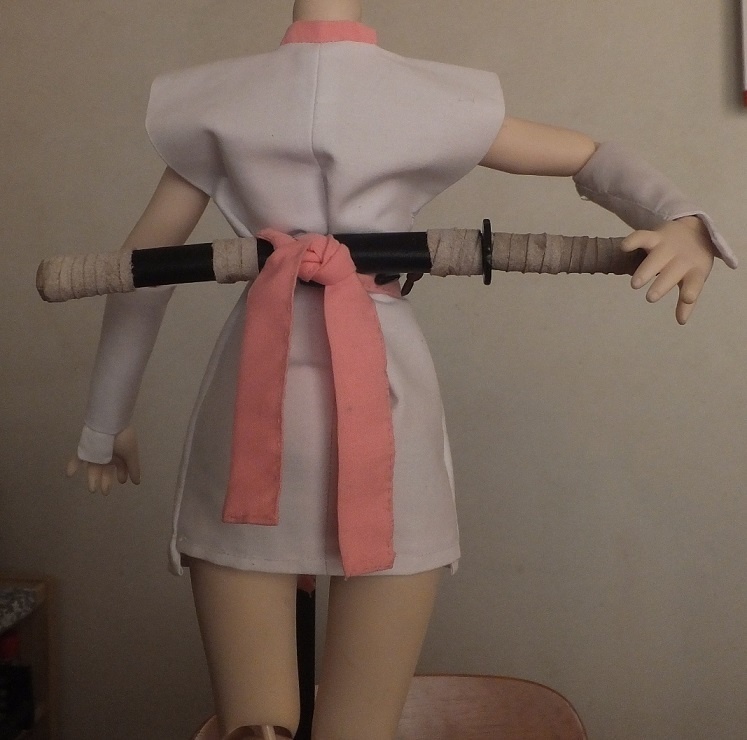 首の武器屋　1/3ｻｲｽﾞ　忍者刀（カ○イ外伝風）