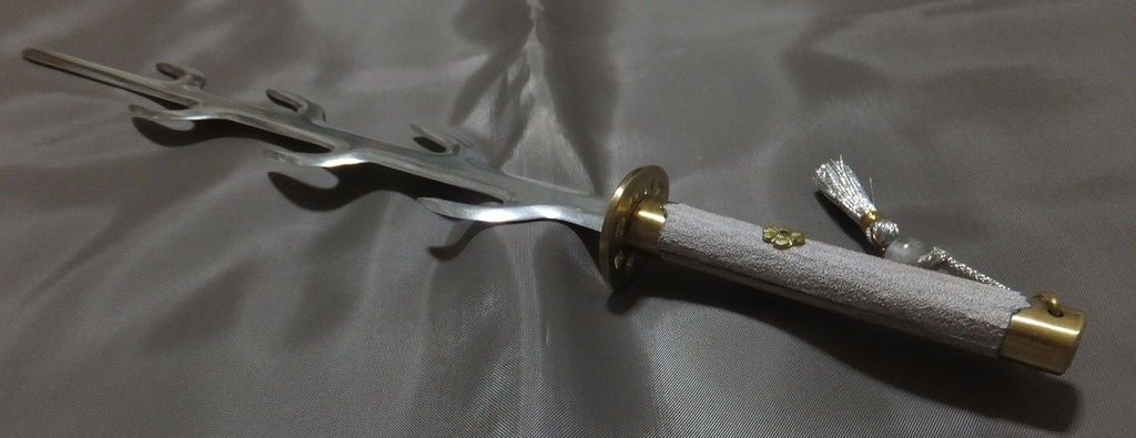 首の武器屋　1/3ｻｲｽﾞ　七支刀　　フルスクラッチ