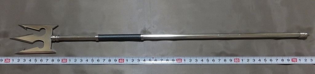 首の武器屋　1/3ｻｲｽﾞ　トライデント（三叉の矛）　山型