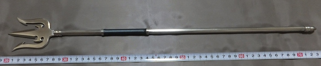 首の武器屋　1/3ｻｲｽﾞ　トライデント（三叉の矛）　櫛形