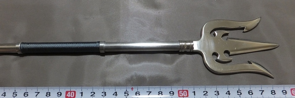 首の武器屋　1/3ｻｲｽﾞ　トライデント（三叉の矛）　櫛形