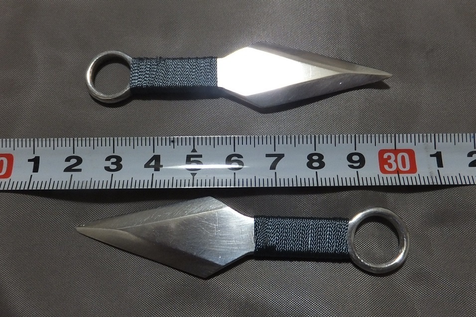 首の武器屋　1/3ｻｲｽﾞ　苦無（クナイ）　浅黄色　２本SET