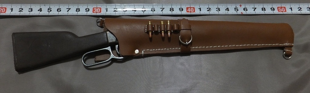 首の武器屋　1/3ｻｲｽﾞ　ウィンチェスター風ライフル＆皮ケース