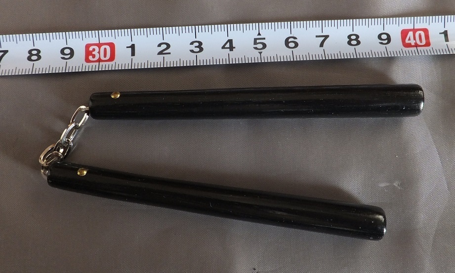 首の武器屋　1/3ｻｲｽﾞ　サイ＆ヌンチャク＆クナイ　SET