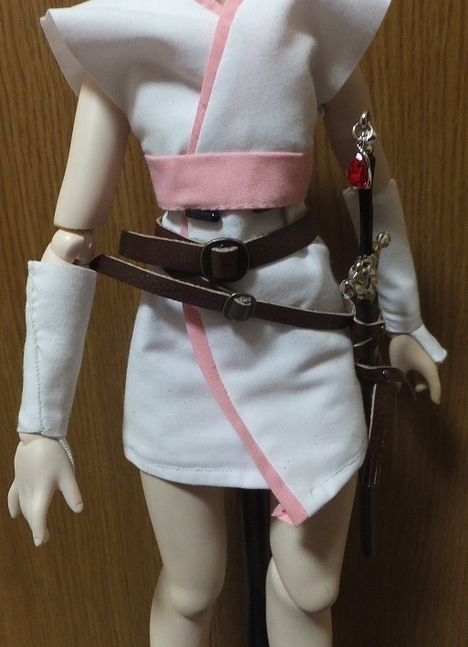 首の武器屋　1/3ｻｲｽﾞ　レイピア＆剣帯