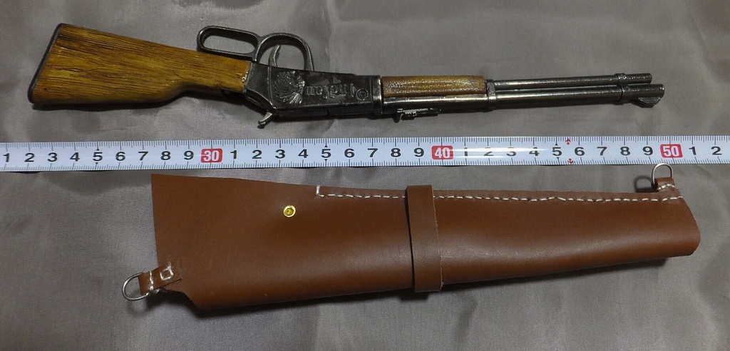 首の武器屋　1/3サイズ　　ウィチェスターライフル＆皮革ケース