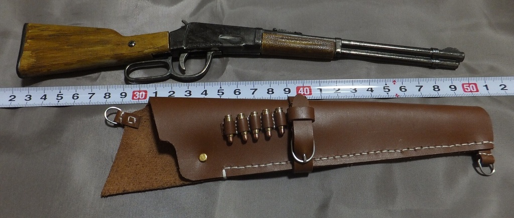 首の武器屋　1/3サイズ　　ウィチェスターライフル＆皮革ケース