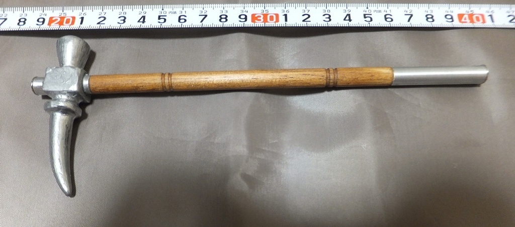 首の武器屋　1/3ｻｲｽﾞ　戦槌　B