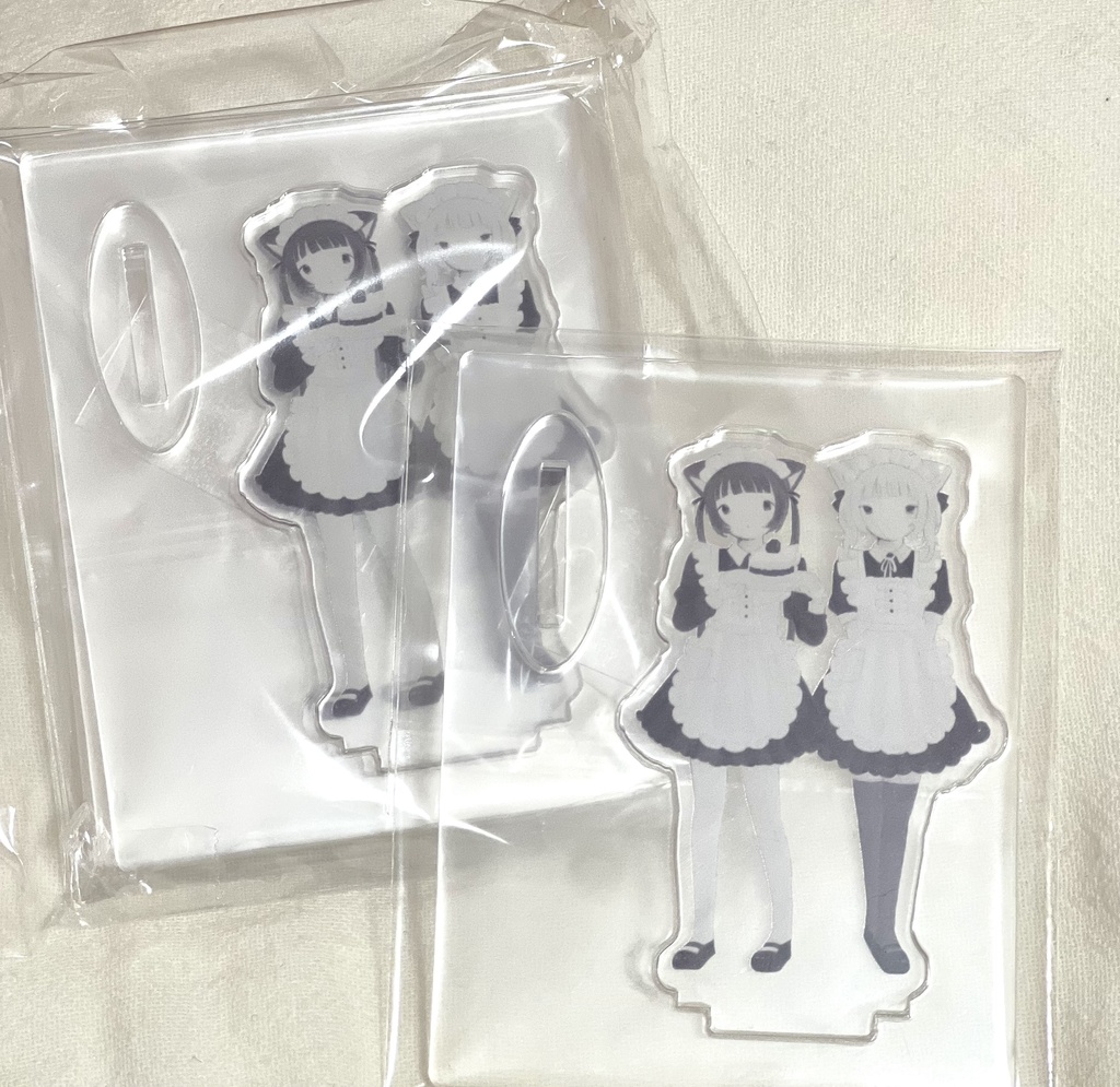 メイドなアクリルスタンド