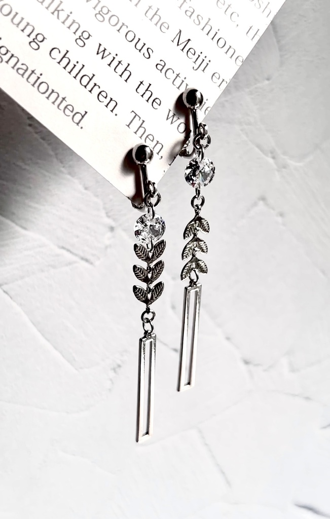 シンプル ピアス／イヤリング