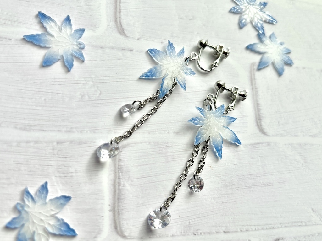 冬の紅葉　ピアス／イヤリング