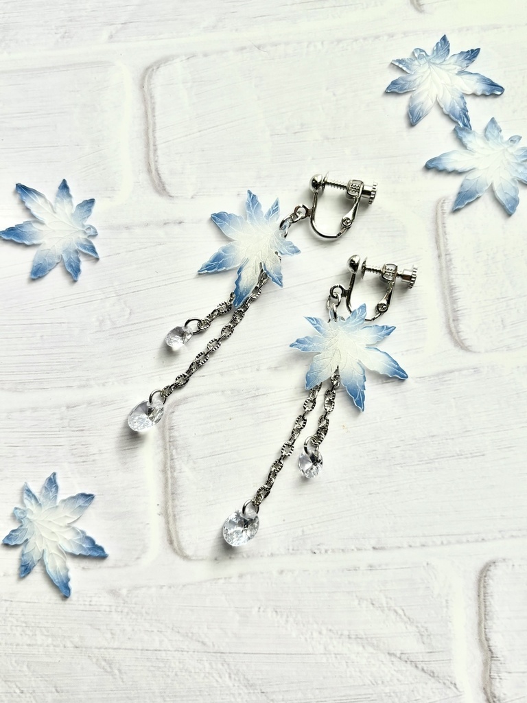 冬の紅葉 ピアス/イヤリング