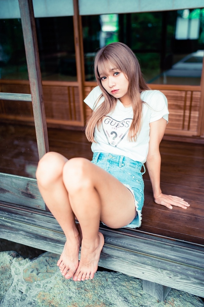 11月限定DL 素足の美女