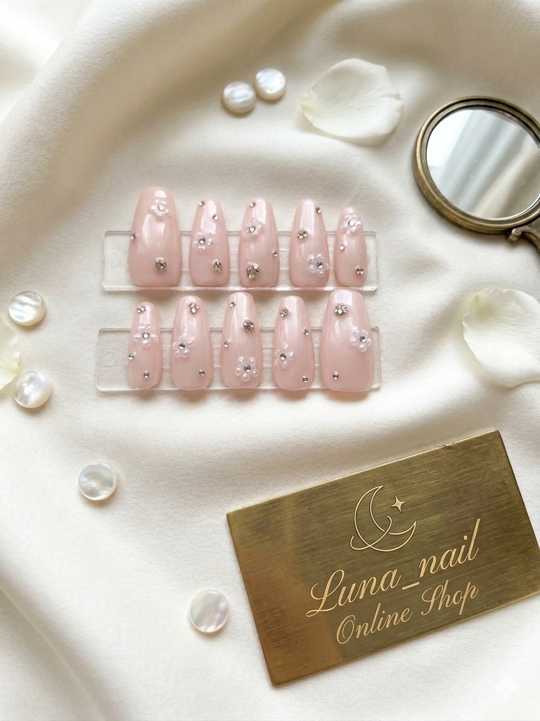 Luna_nail パールビジューお花ネイルチップ