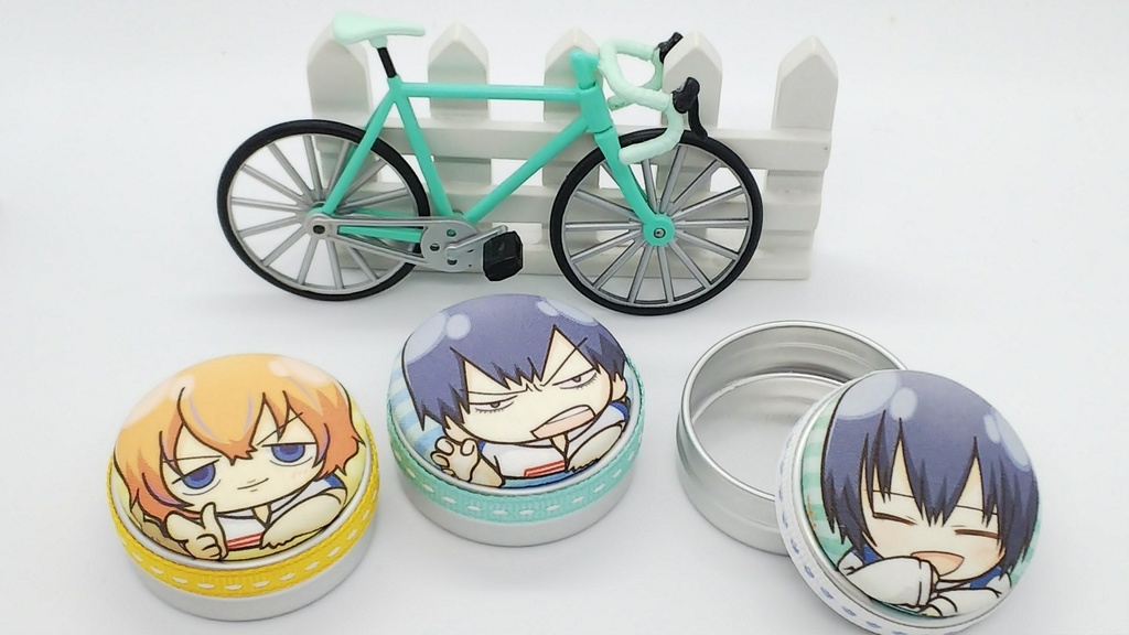 弱ぺだ☆くるみボタンの丸缶ケース