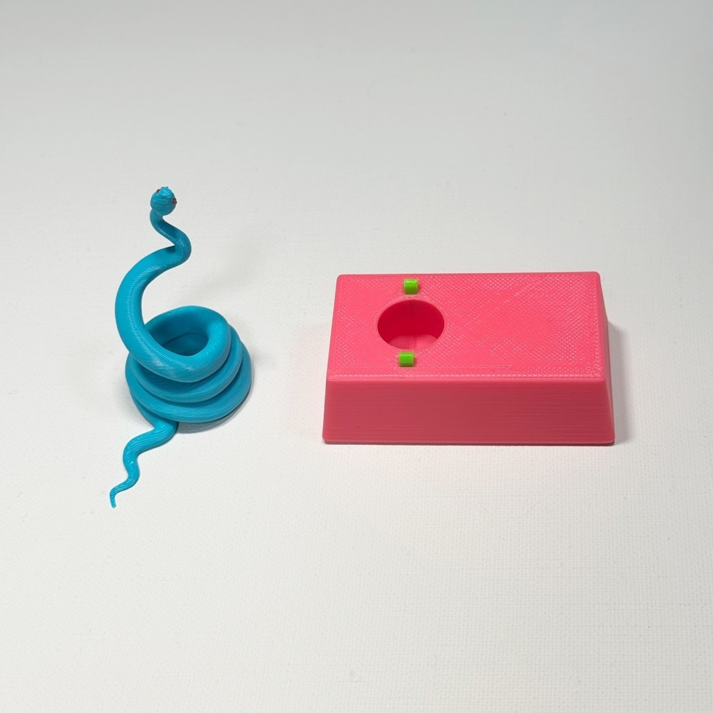 ペン立て(ヘビ)