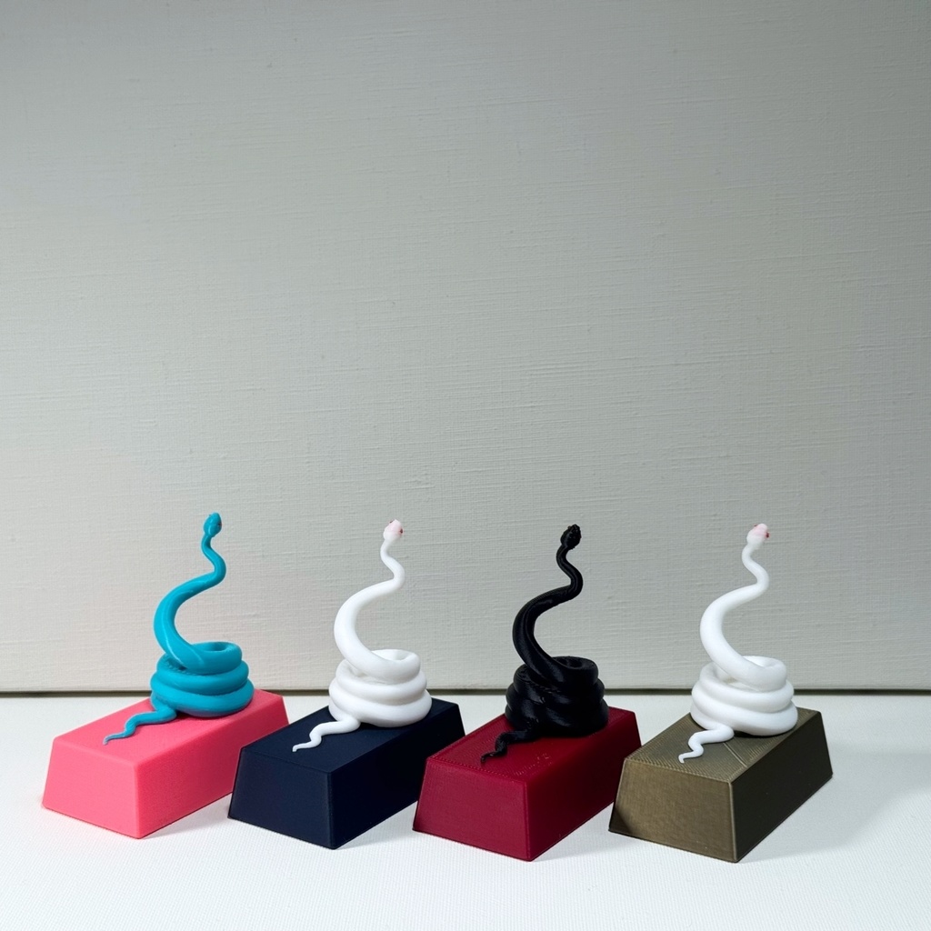 ペン立て(ヘビ)