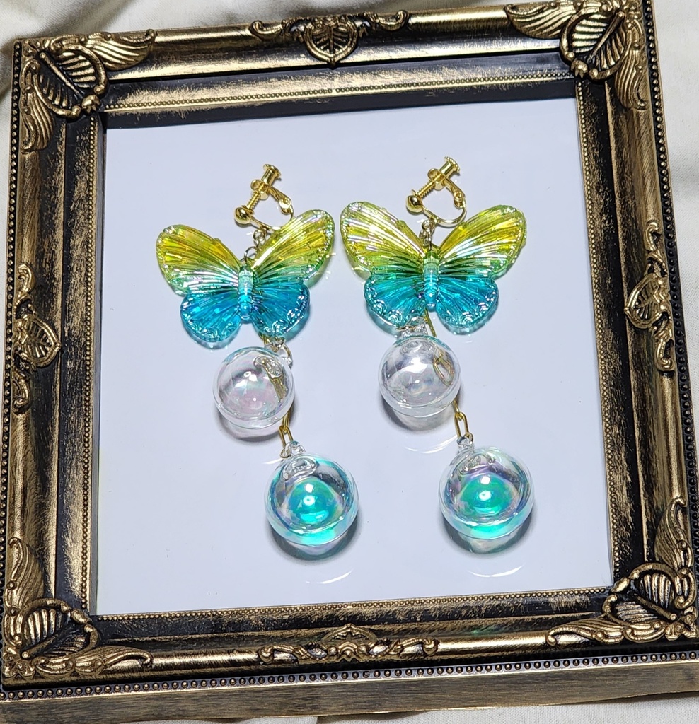 妖精蝶のしゃぼん玉イヤリング