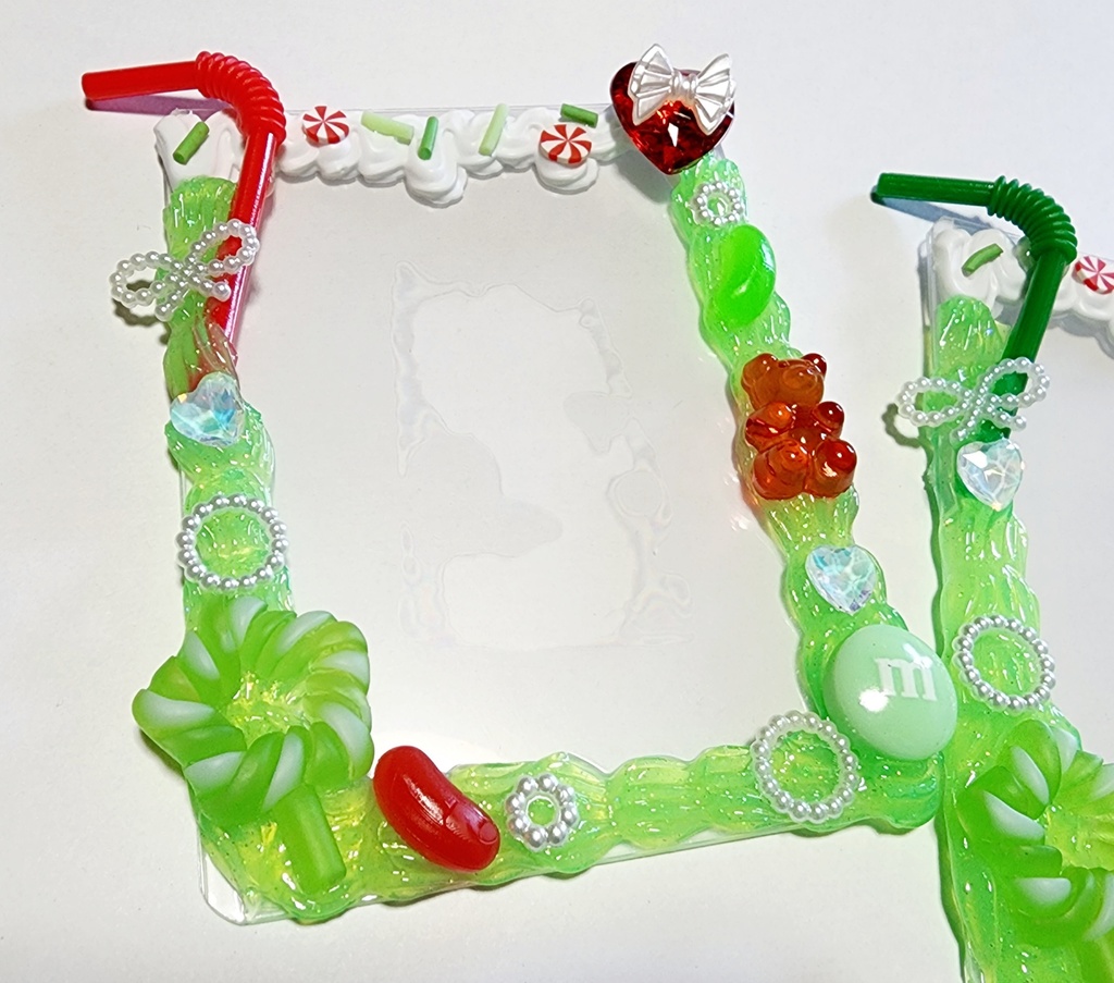 硬質ケース クリームソーダ💚🍒(ホイップデコ)