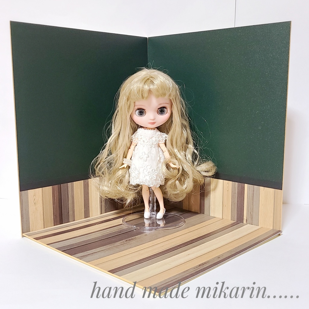 【送料込】背景撮影ボード(ヴィンテージグリーン②)【ドールハウス】