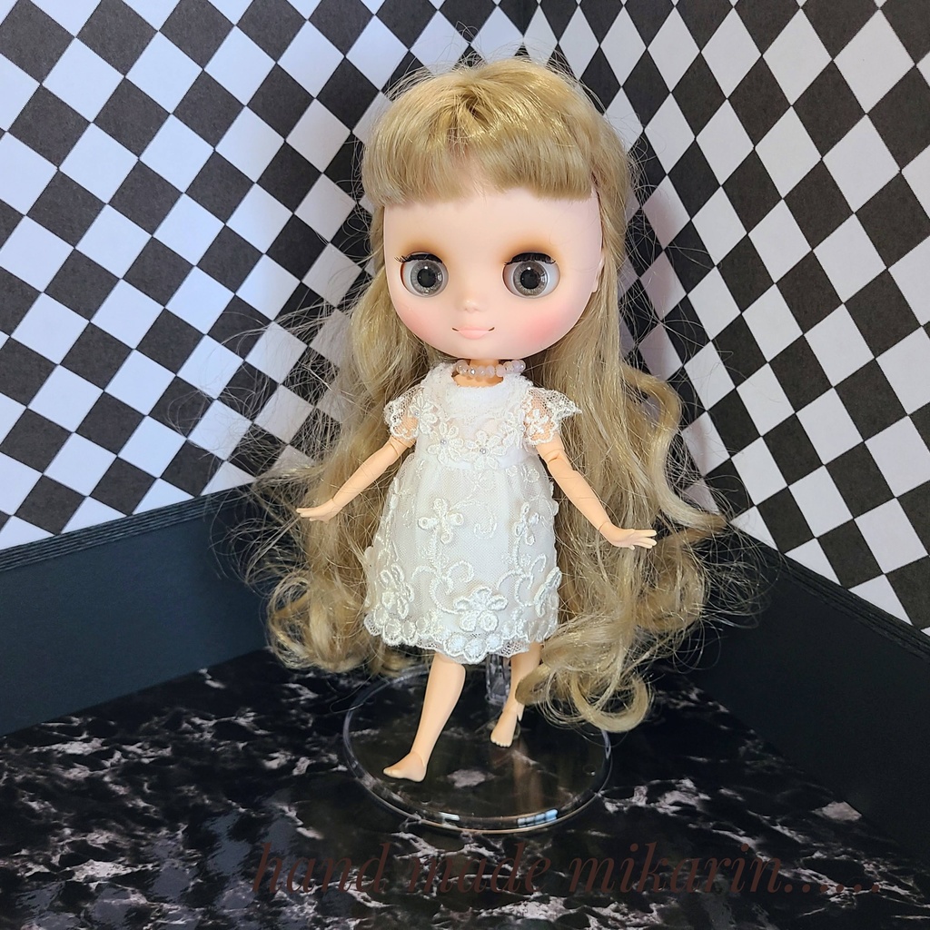 【送料込】背景撮影ボード(ブロック模様)【ドールハウス】