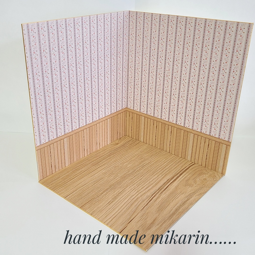 【送料込】背景撮影ボード(縦ライン小花)【ドールハウス】