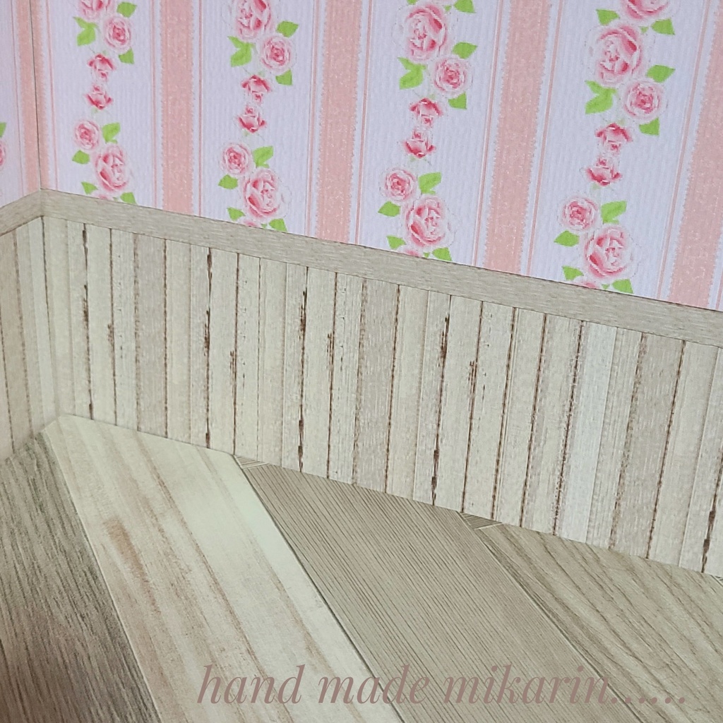 【送料込】撮影用背景ボード(縦ライン花柄)【ドールハウス】