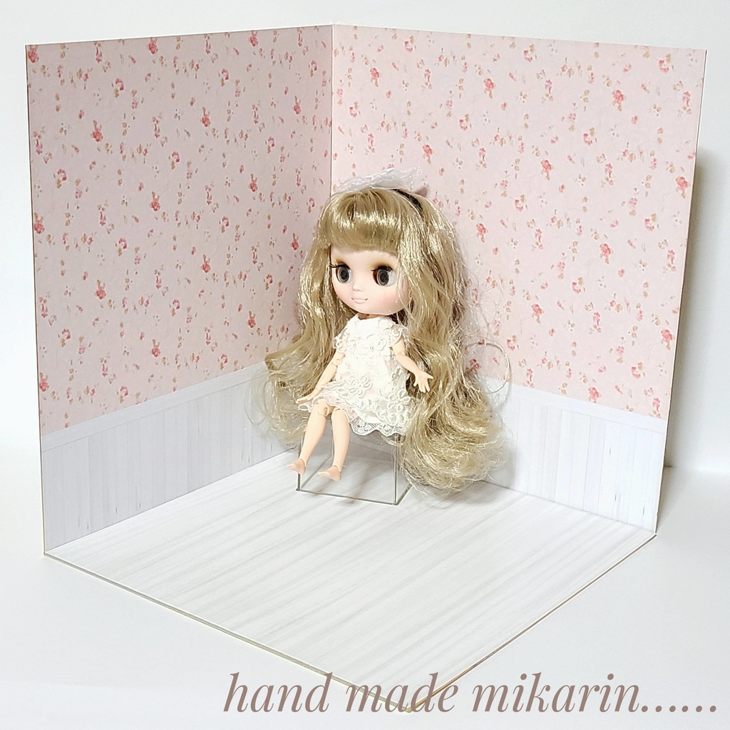【送料込】背景撮影ボード(小花柄)【ドールハウス】