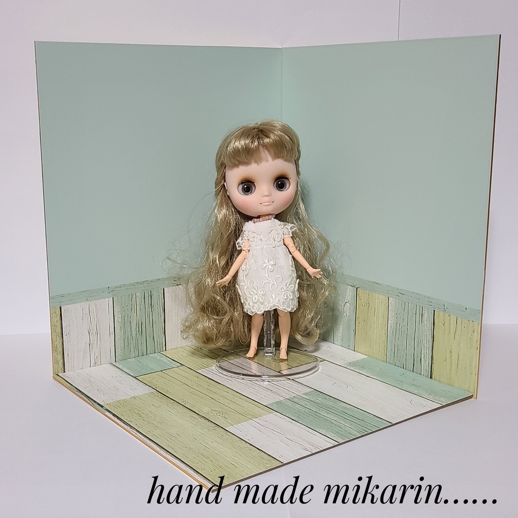 【送料込】背景撮影ボード(グリーン×グリーン)【ドールハウス】